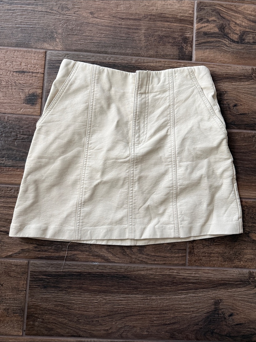 Cream Leather Women’s Mini Skirt